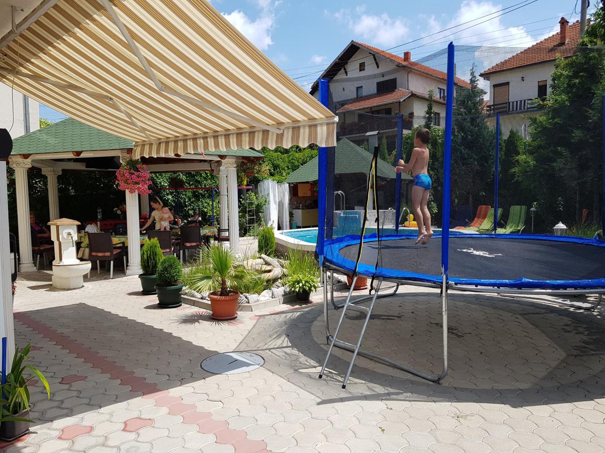 尼科利克公寓酒店 索科矿泉村 外观 照片